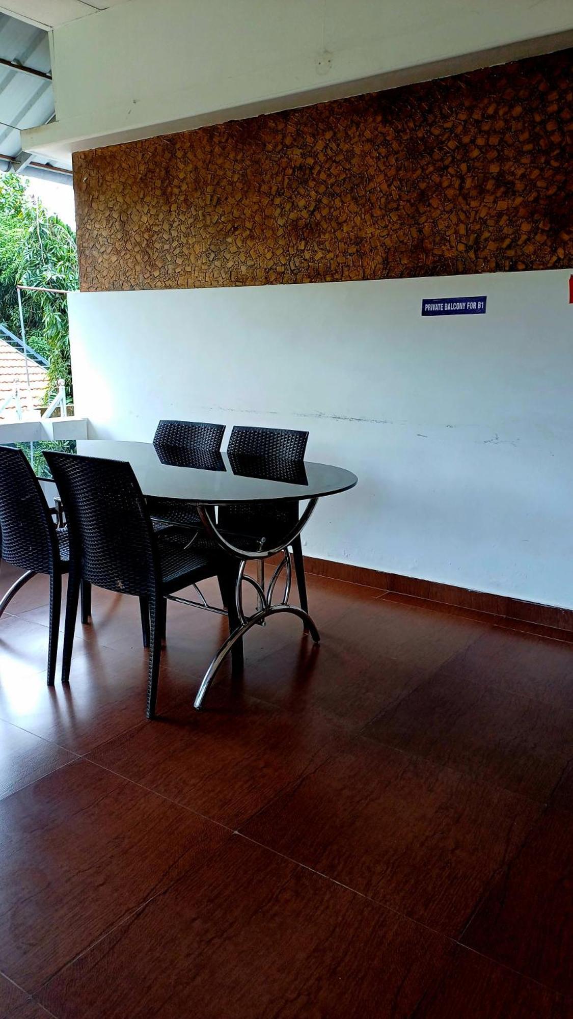 Homestay White Shore *